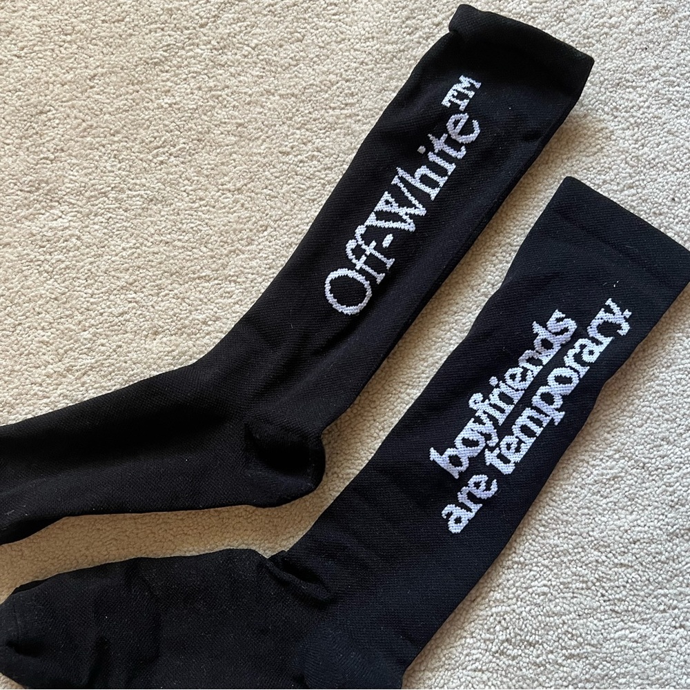 OFF-WHITE COLLECTORS ITEM!! NO LONGER SOLD!